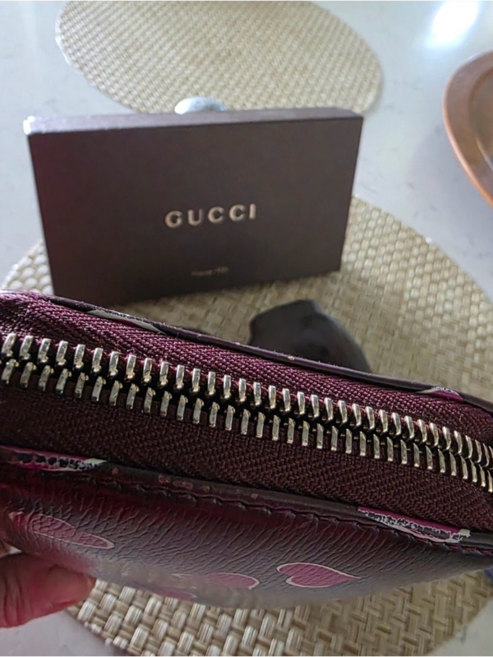 Gucci Burgundy Wallet with Pink Heart Print - Picture 8 of 11